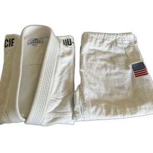 Gracie: A2 Gracie Jiu Jitsu GI, A2 Gracie Jiu Jitsu Pants, GI Bag.